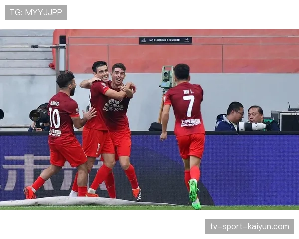 战术前瞻:海港新帅菱形中场实验,迎战国安成关键检验 战术前瞻:海港新帅菱形中场实验,迎战国安成关键检验